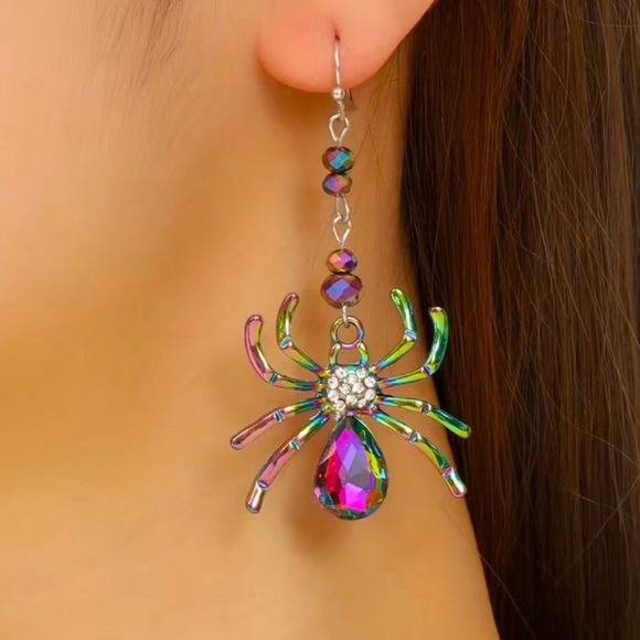 unbranded Jewelry - Halloween Colorful Rhinestone Spider Dangle Earrings